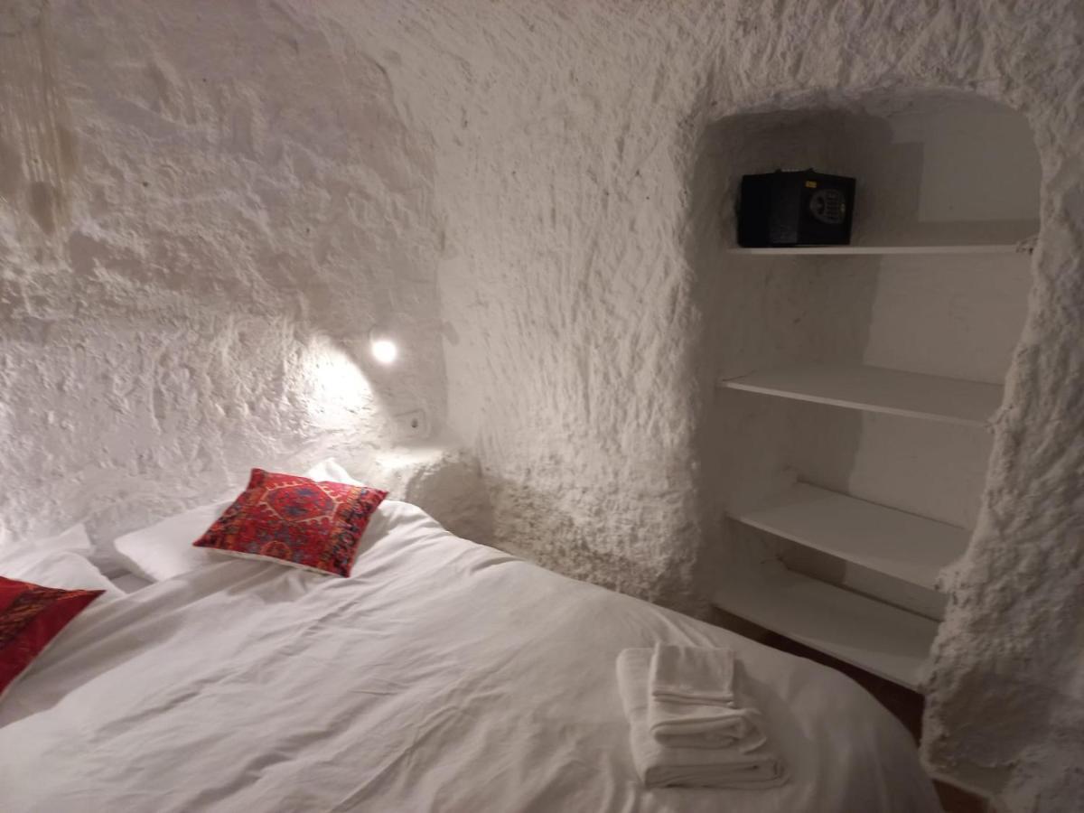 Cuevas Barrio Las Santas Huescar Exterior photo