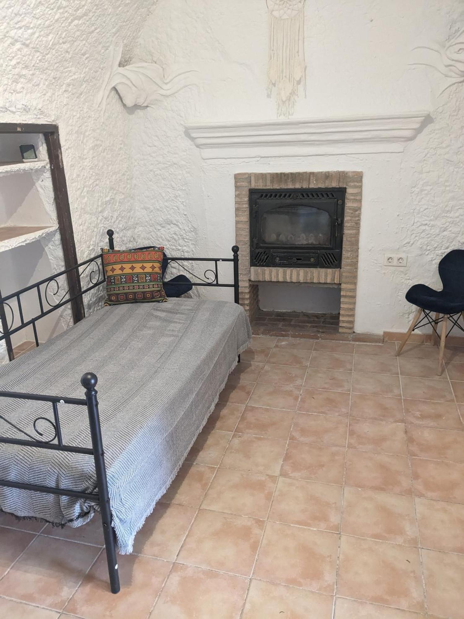 Cuevas Barrio Las Santas Huescar Exterior photo